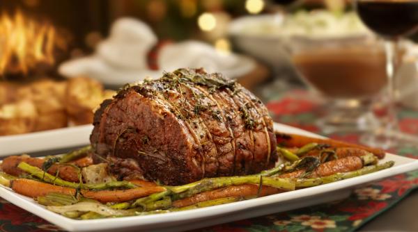 ecaterina a dat 600 lei pentru revelionul la restaurant inainte cu o zi i s a spus ca trebuie sa vina cu mancare de acasa