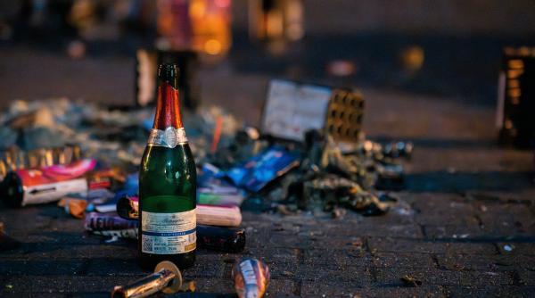 Un adolescent român este în spital, în stare critică, în Italia, după explozia unei petarde în noaptea de Revelion