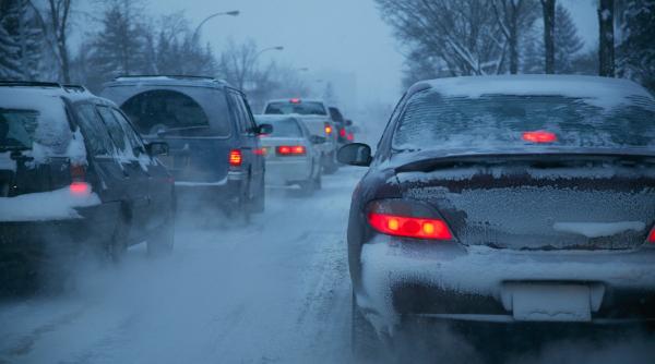 aglomeratie pe dn1 in judetul prahova coloane de masini la comarnic busteni si sinaia care sunt rutele alternative pentru soferi