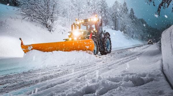ANM a emis alerte meteo de ninsori abundente și vijelii: La munte va fi viscol, la mare bate vântul cu putere. HARTA zonelor afectate
