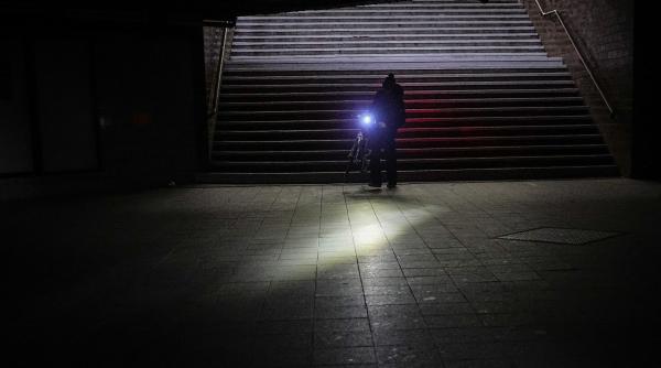 Blackout în Berlin: 50.000 de locuinţe şi 2.000 de firme nu au curent. Bild: A fost un atac țintit