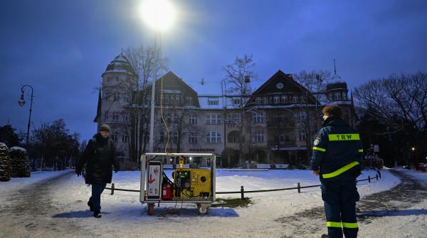 grupul vulcan de extrema stanga revendica sabotajul care a cauzat un blackout la berlin zeci de mii de gospodarii in bezna