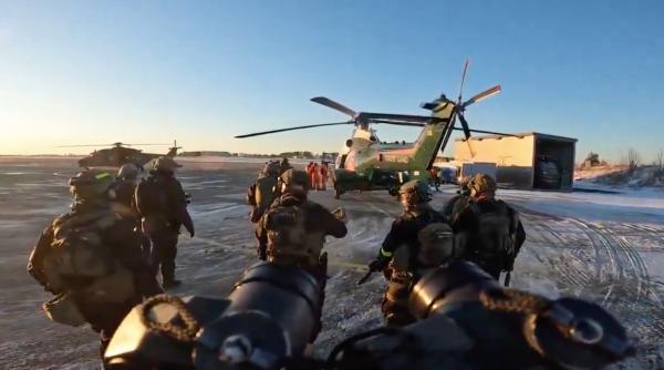 imagini spectaculoase cu momentul in care finlanda retine o nava din flota fantoma a rusiei