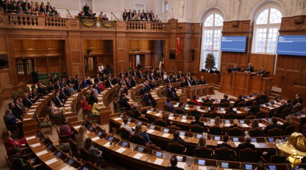 sedinta de urgenta in parlamentul danemarcei dupa anuntul soc facut de sua privind intentia de anexare a groenlandei