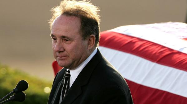 a murit fiul fostului presedinte american ronald reagan michael a fost adoptat chiar dupa nastere anuntul facut de familie