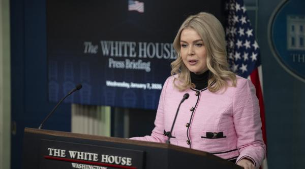 casa alba trump studiaza intens ideea de a cumpara groenlanda diplomatia ramane prima optiune pentru obtinerea insulei