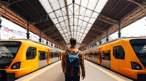 DiscoverEU 2026: Zeci de mii de tineri vor putea călători gratuit prin Europa. CE pune la dispoziție 40.000 de permise de călătorie