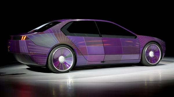 masina care isi schimba culoarea sau cea cu amprenta digitala cele mai ciudate tehnologii la masinile noi