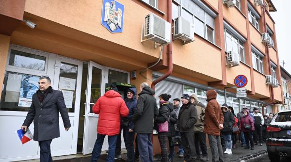 o marire asteptam dar nu 160 scandalul taxelor locale la sectorul 2 oamenii au primit dimineata o suma seara alta