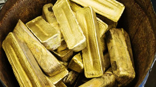 chinezii au dezvaluit o metoda mult mai ieftina de a scoate aurul din deseuri electronice dureaza mai putin de 20 de minute