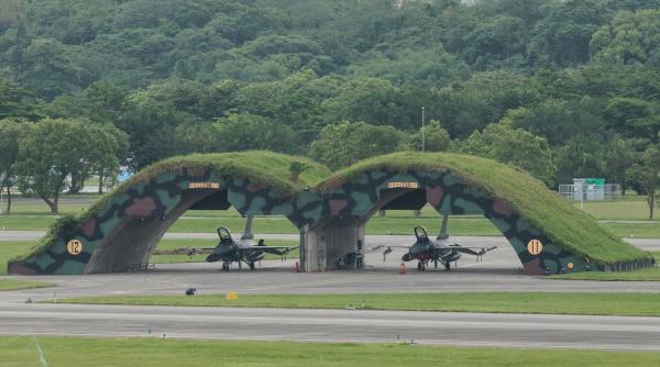 flota de avioane f 16 a taiwanului consemnata la sol dupa disparitia unui pilot