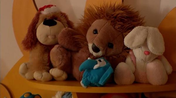 ancheta la o gradinita din baia mare un copil a fost ranit dupa ce un dulap a cazut peste el