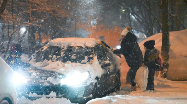 Iarna se înăsprește, se anunță ger în toată țara. În București vor fi -10 grade. Mateescu: Se va depune strat de zăpadă de 15 cm