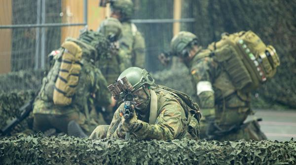 ue ar putea trimite trupe pentru a evita scenariul anexarii groenlandei de catre sua avertizeaza un influent europarlamentar