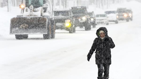 Weekend cu vreme extremă: Jumătate de țară intră sub cod galben de ger. Va ninge puternic în multe zone, inclusiv în București