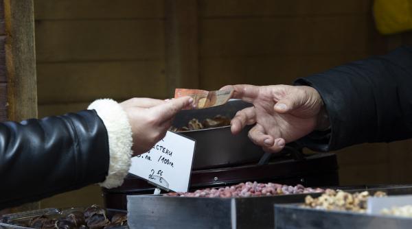 cum a dus trecerea la euro la dublarea preturilor in 48 de ore in bulgaria un test deliberat al tolerantei publice