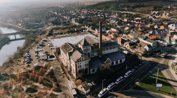 O fostă fabrică de bere din Cluj, veche de peste două secole, a fost scoasă la vânzare. La cât e evaluată