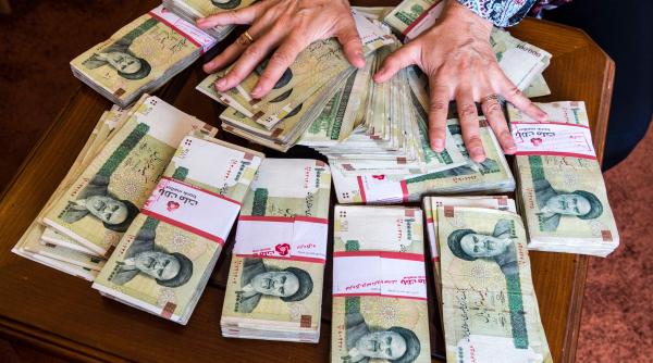 Cum a distrus Garda Revoluționară din Iran economia și de ce s-a prăbușit moneda