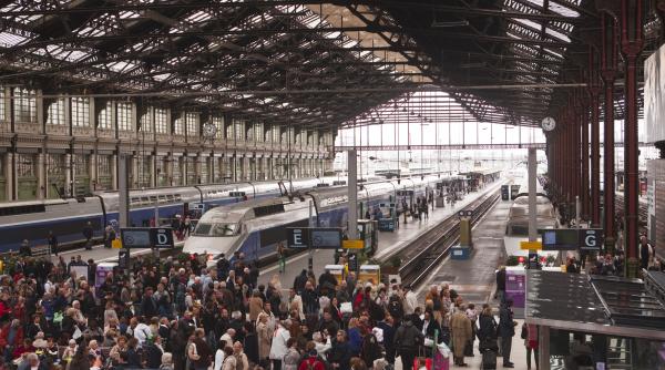 Grevă feroviară în Franța. Care sunt recomandările MAE pentru cetățenii români ce călătoresc în această țară