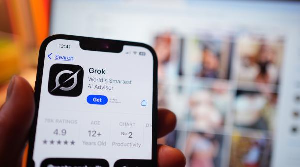 Malaezia și Indonezia au interzis Grok, chatbotul lui Elon Musk, pentru că poate genera deepfake-uri
