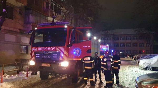 Explozie urmată de incendiu într-un bloc din Zalău. Sunt cel puțin 9 răniți. A fost activat Planul Roșu