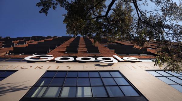 inteligenta artificiala impinge alphabet compania mama a google in clubul de 4 trilioane de dolari