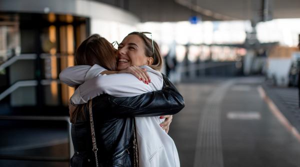 Pe aeroporturile din Marea Britanie s-a introdus o nouă taxă pentru cei care conduc călătorii la terminal