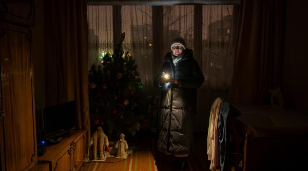 vor sa ne franga ne imbracam cu tot ce avem si dormim toti in acelasi pat kievul ingheata dupa atacurile rusiei din ultimele zile