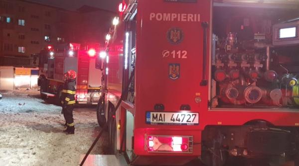 Blocul din Zalău unde a explodat butelia avea gazul oprit de o lună „pentru siguranța locatarilor”: Afară erau -10 grade Celsius