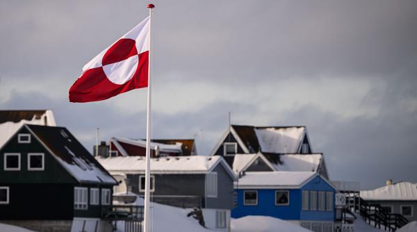 danemarca anunta ca isi intareste prezenta militara in groenlanda vom insista si pentru mai multe exercitii nato in arctica