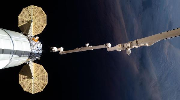 echipajul crew 11 este evacuat de la bordul statiei spatiale internationale iss nasa nu a dezvaluit identitatea astronautului bolnav