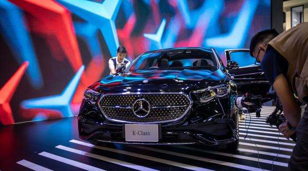 noul mercedes benz cla a fost desemnat masina anului 2026 pe ce loc s a clasat dacia bigster