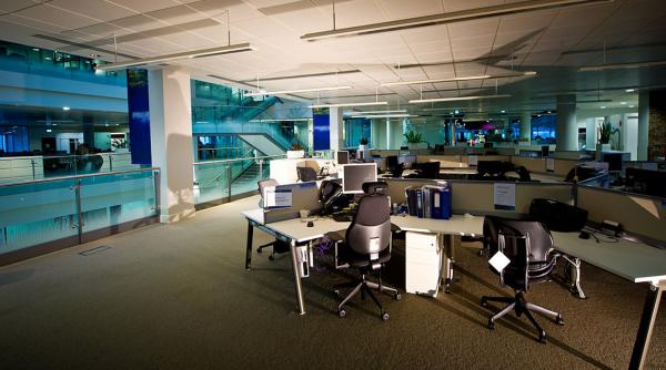 schimbare majora pe piata inchirierilor de birouri sectorul bancar a depasit pentru prima data it ul in 2025