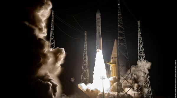 amazon intra in cursa cu starlink ariane 6 lanseaza 32 de sateliti pe orbita joasa a pamantului
