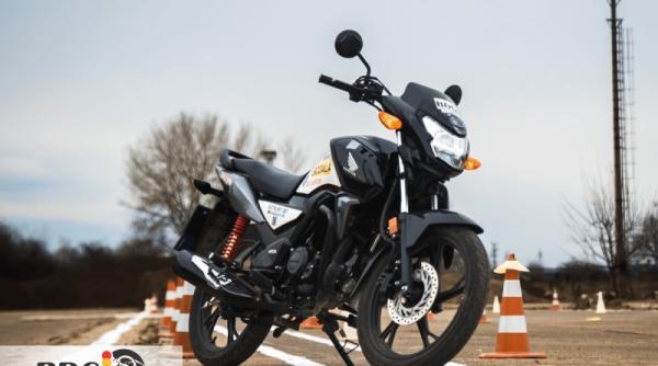 transforma traficul din bucuresti intr o placere pe doua roti cu ajutorul celor de la scoala bdg