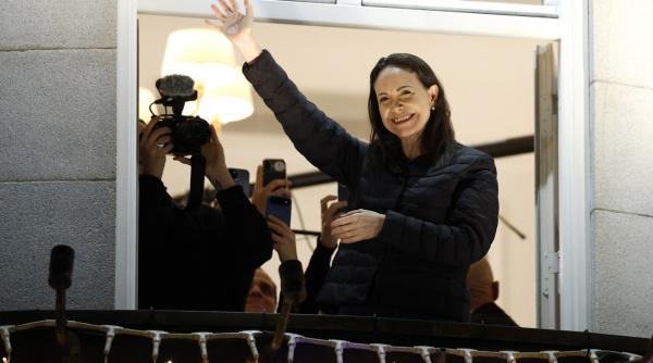 trump va lua pranzul cu maria machado intr o sala privata de la casa alba dar nu vrea sa se afle ce vorbesc accesul presei e interzis