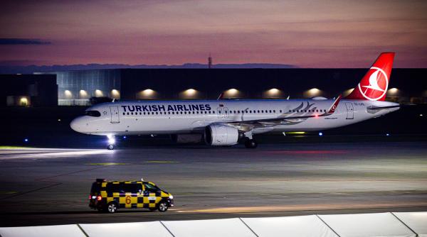 Un avion Turkish Airlines a aterizat de urgență în Spania după o amenințare cu bombă. La bord se aflau 148 de pasageri 