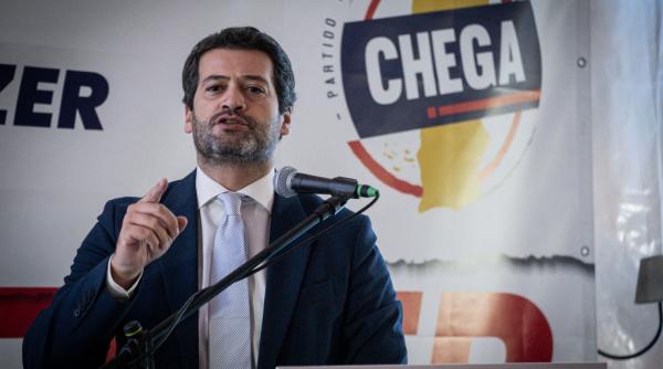 Alegeri prezidențiale în Portugalia: candidatul extremei drepte este favorit în primul tur 