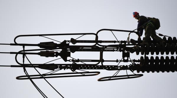 Bătălia pentru dominația AI se mută în rețelele electrice: China anunță investiții record pentru "noul tip de sistem energetic”