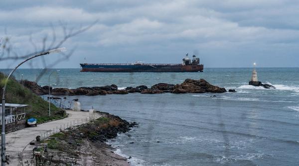 pentru prima data tarile europene au blocat intrarea unui petrolier rusesc in marea baltica