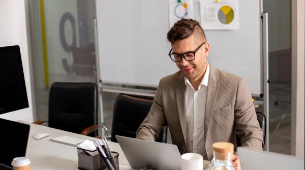 planuri de viitor cum sa faci trecerea de la angajat la propriul tau sef in 2026