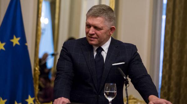 Premierul slovac Robert Fico se întâlnește cu Donald Trump în Florida. Vor vorbi despre un reactor nuclear de 15 miliarde de euro