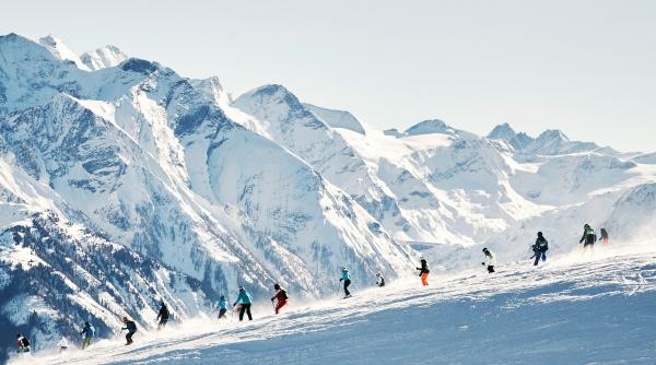 Cinci persoane au murit în urma avalanșelor din Alpii austrieci