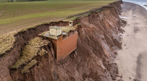 imagini cu un buncar nuclear care se poate prabusi in orice moment fenomenul alarmant care a dus la aceasta situatie