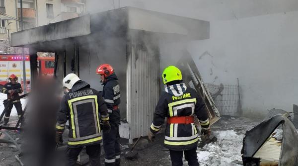 incendiu urmat de o explozie in gherla o placintarie a fost distrusa
