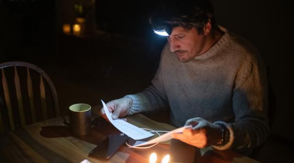 romanii pot reduce facturile la electricitate cu pana la 35 prin schimbarea furnizorului