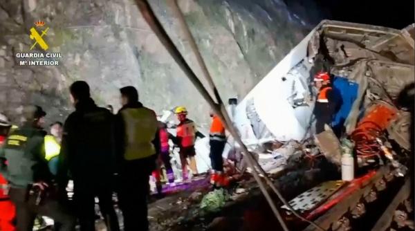 Presa din Spania: Un român se afla în trenul morții. „Era într-un apel video cu familia în momentul accidentului”