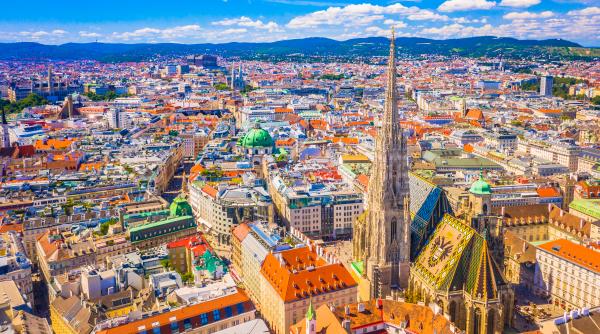 austeritate la viena transportul se scumpeste se inchid muzee iar obiectivele turistice isi scurteaza programul