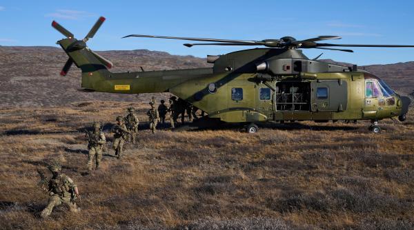 Premierul Groenlandei îndeamnă populația să se pregătească pentru o posibilă invazie militară a SUA. „Nu poate fi exclusă”