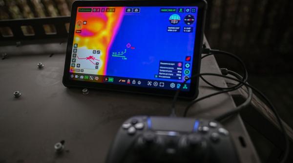 soldatii rusi tinuti sase saptamani la distanta de o arma secreta de marimea unei masini de tuns iarba nici nu si au dat seama